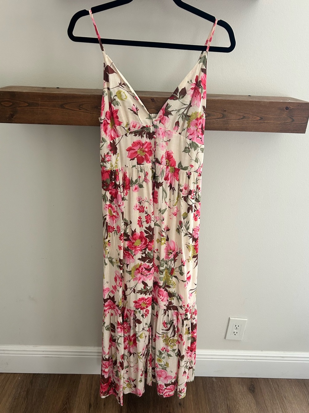 Abercrombie & Fitch floral
Maxi size small